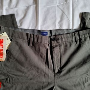 Men's Dockers Khakis 42/30 dark gray